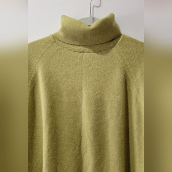 Green turtleneck sweater Lord&Taylor Acrylic made USA size 44 size 16 Size L - Picture 4 of 8